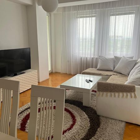 Karas Apartments Skopje Eksteriør billede